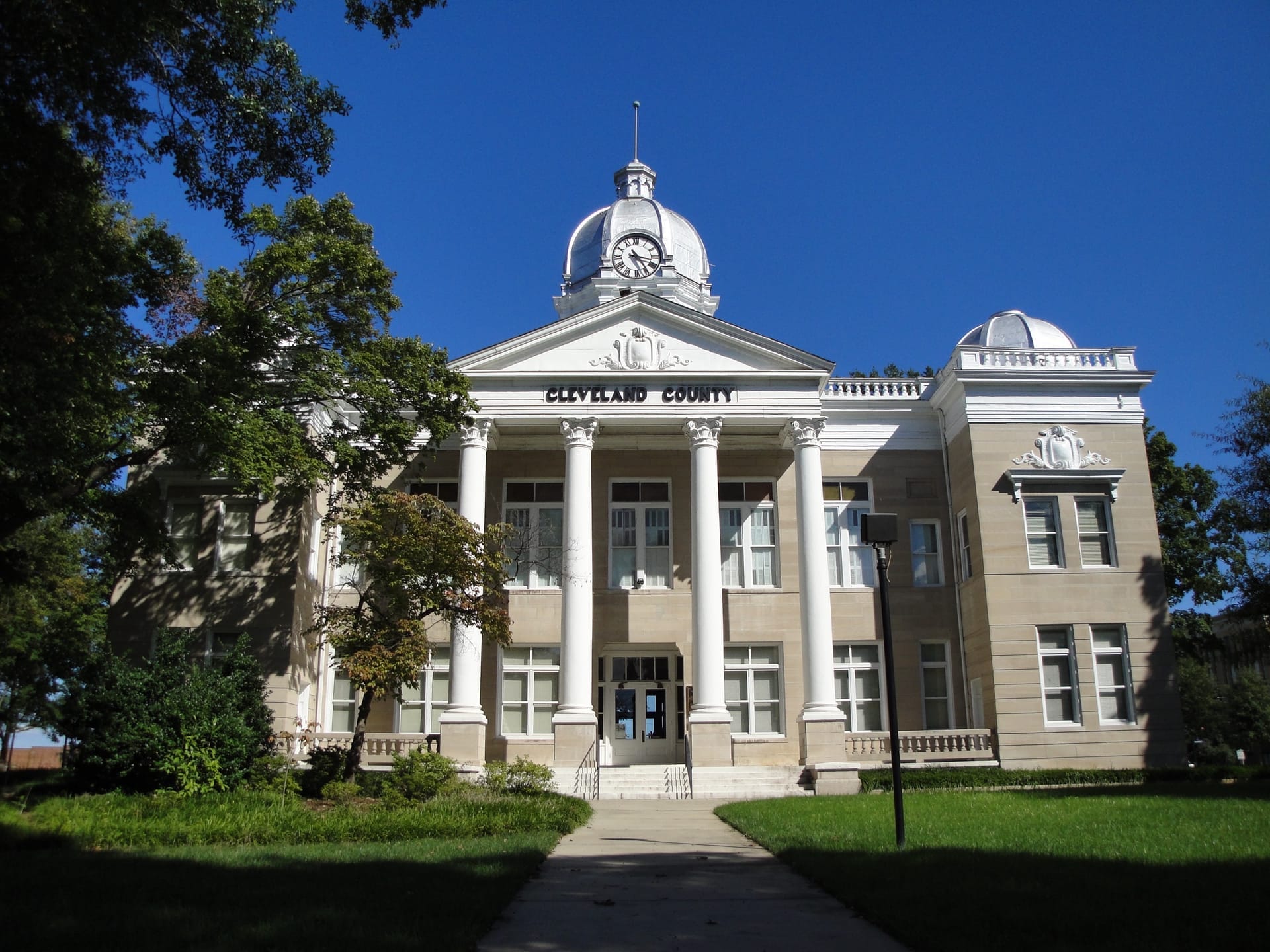 Historic Cleveland County Courthouse on the square in Shelby, NC, home of the Earl Scruggs Center - Speagle's Grading